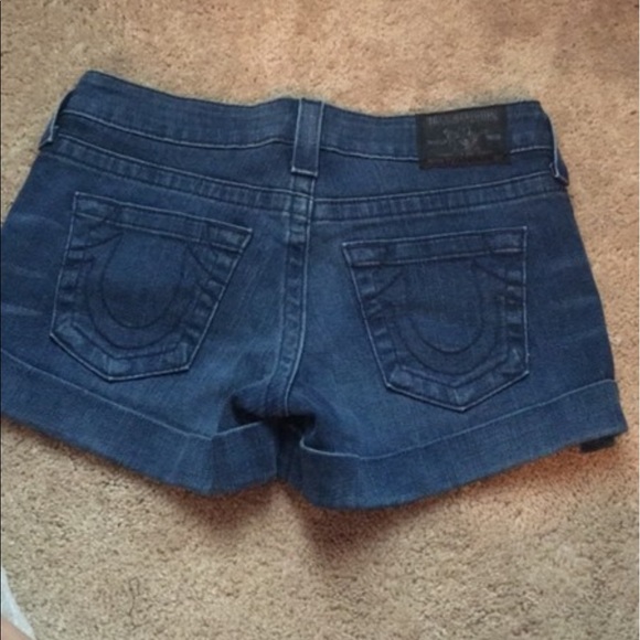 True religion shorts - Picture 2 of 4